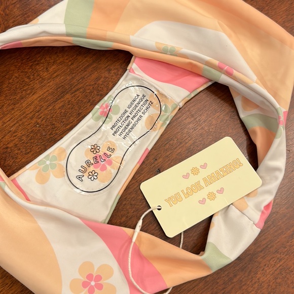 Aurelle Bikini 2 Piece Swim. Medium NWT - Picture 7 of 13